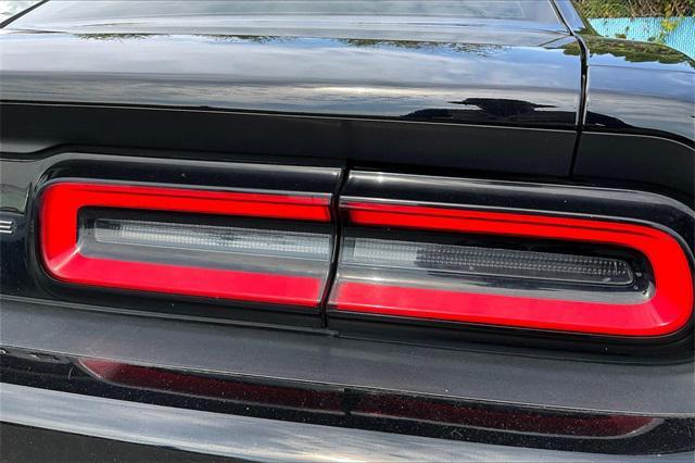 Photo of 2015 Pitch Black Clearcoat Dodge Challenger