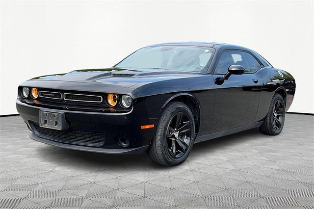 Photo of 2015 Pitch Black Clearcoat Dodge Challenger