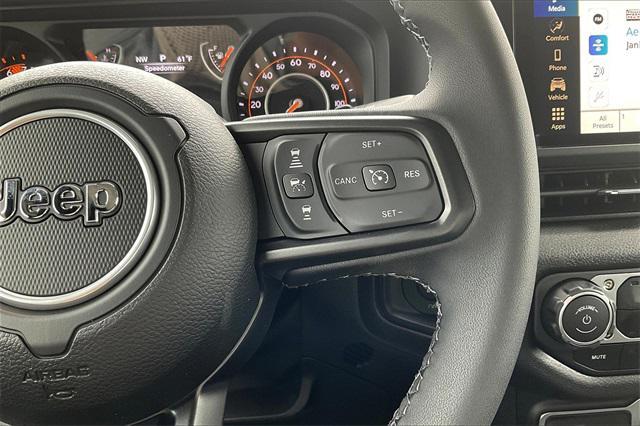 Photo of 2025 Granite Crystal Metallic Clearcoat Jeep Wrangler