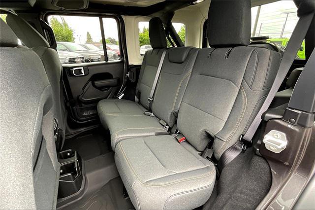 Photo of 2025 Granite Crystal Metallic Clearcoat Jeep Wrangler