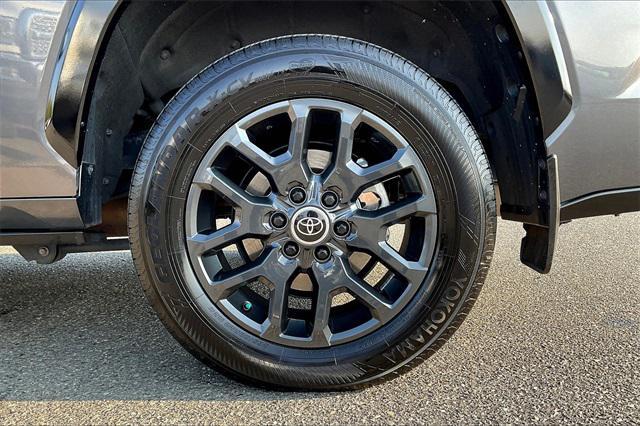 Photo of 2024 Magnetic Gray Metallic Toyota Sequoia