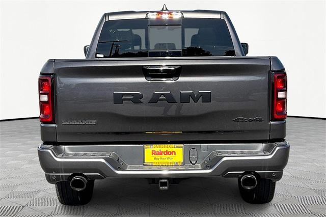 Photo of 2025 Granite Crystal Metallic Clearcoat RAM 1500
