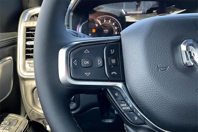 Photo of 2025 Granite Crystal Metallic Clearcoat RAM 1500