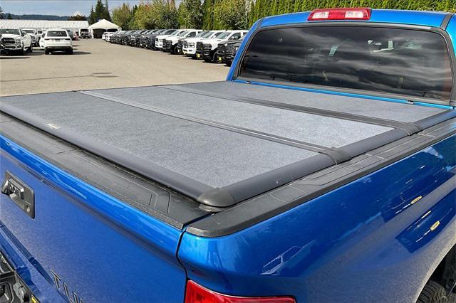 Photo of 2018 Blazing Blue Metallic Toyota Tundra