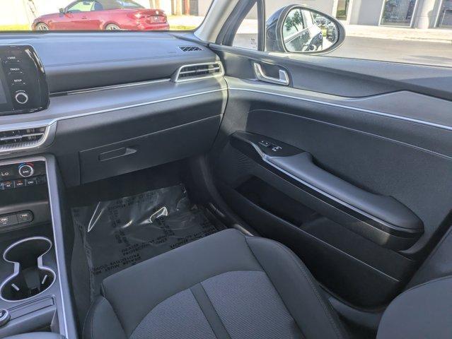 Photo of 2023 Gravity Gray Kia K5