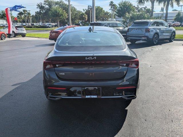 Photo of 2023 Gravity Gray Kia K5