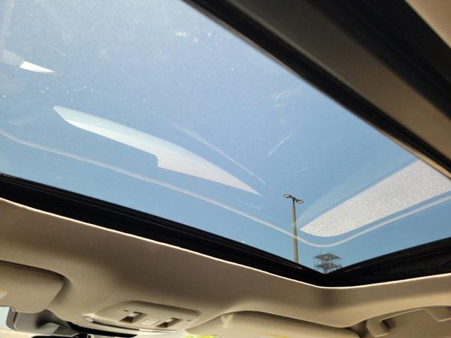 Photo of 2025 Super Black Nissan Murano