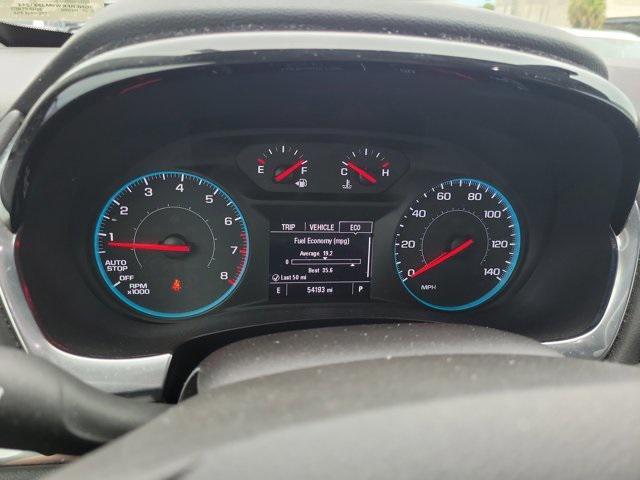 Photo of 2021 Silver Ice Metallic Chevrolet Traverse