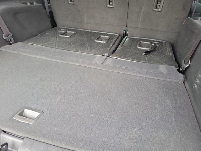 Photo of 2021 Silver Ice Metallic Chevrolet Traverse