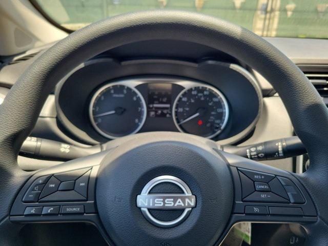 Photo of 2025 Super Black Nissan Versa