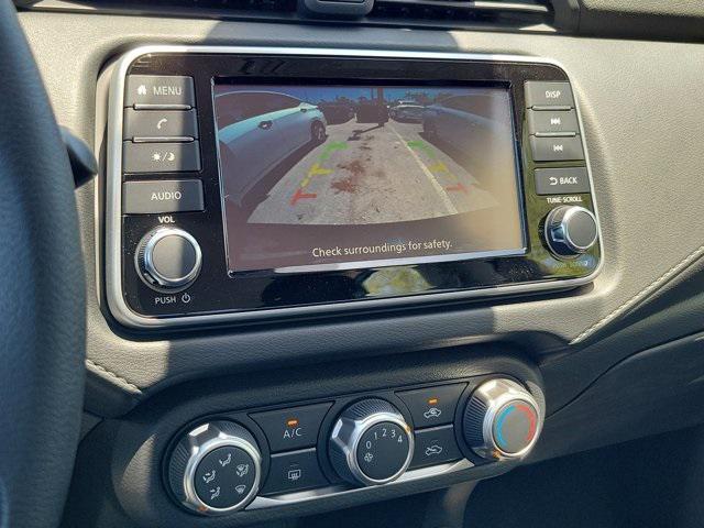 Photo of 2025 Super Black Nissan Versa