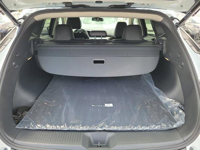 Photo of 2025 White Nissan Murano