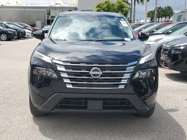Photo of 2025 Super Black Nissan Rogue