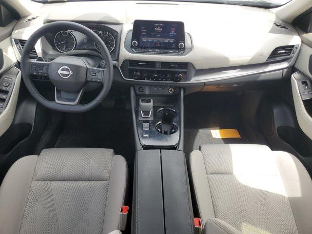 Photo of 2025 Super Black Nissan Rogue
