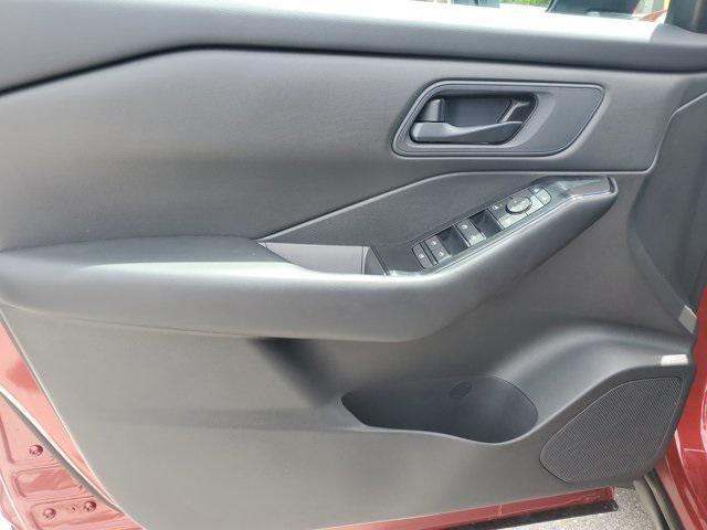 Photo of 2025 Scarlet Ember Tintcoat Nissan Rogue