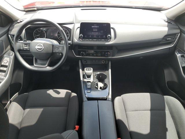 Photo of 2025 Scarlet Ember Tintcoat Nissan Rogue