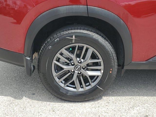 Photo of 2025 Scarlet Ember Tintcoat Nissan Rogue