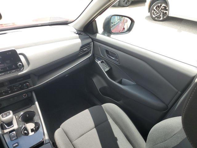 Photo of 2025 Scarlet Ember Tintcoat Nissan Rogue