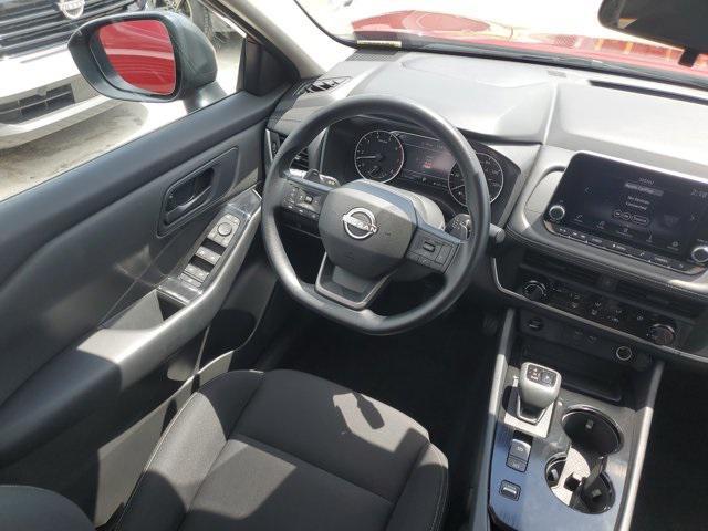 Photo of 2025 Scarlet Ember Tintcoat Nissan Rogue