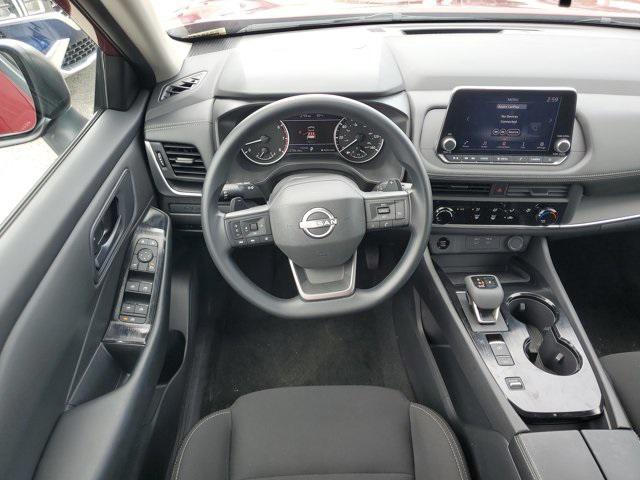 Photo of 2025 Scarlet Ember Tintcoat Nissan Rogue