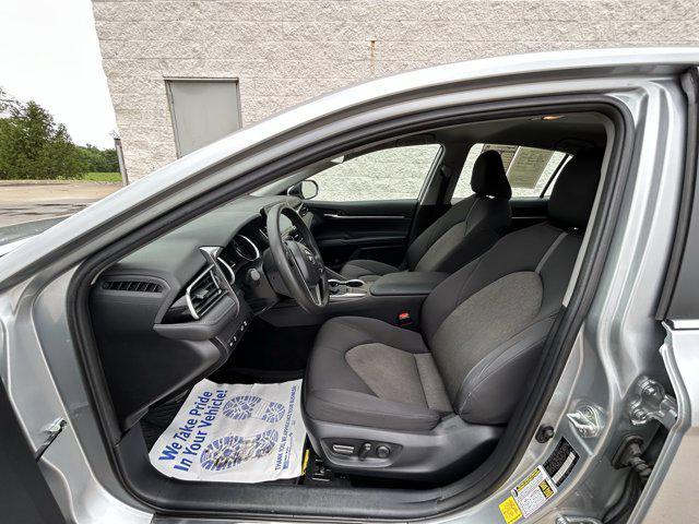 Photo of 2023 Silver Toyota Camry