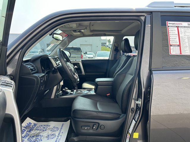 Photo of 2018 Gray Toyota 4Runner