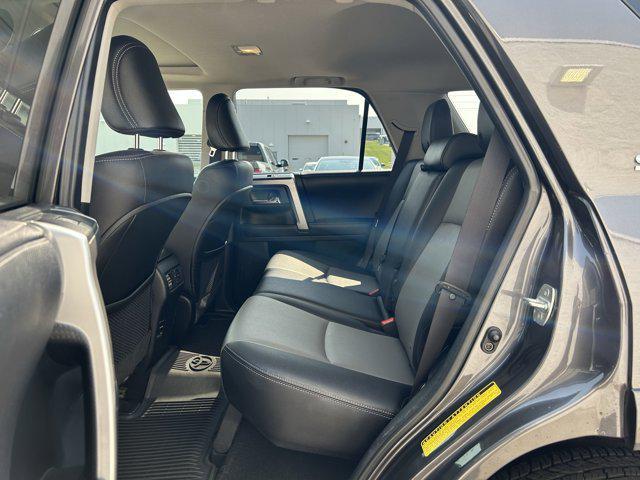 Photo of 2018 Gray Toyota 4Runner