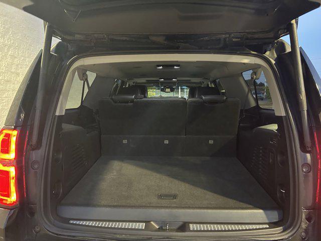 Photo of 2015 Black Chevrolet Suburban