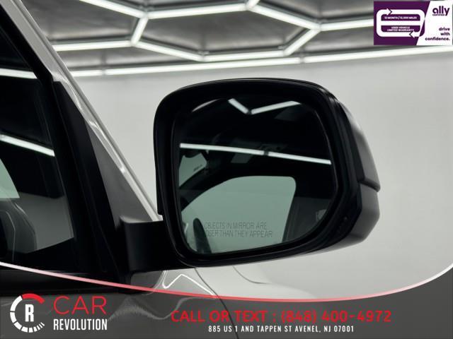 Photo of 2024 White Toyota Tacoma