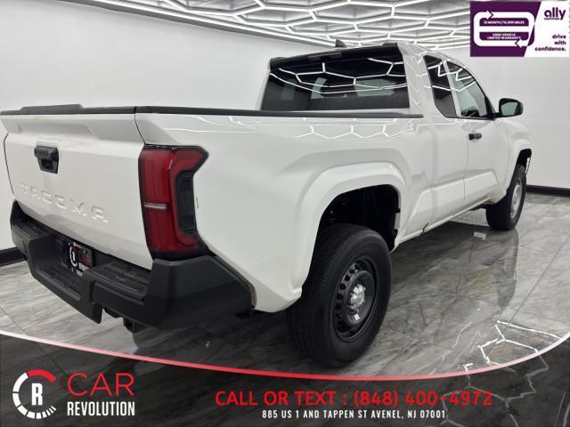 Photo of 2024 White Toyota Tacoma