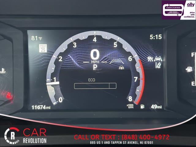 Photo of 2024 White Toyota Tacoma