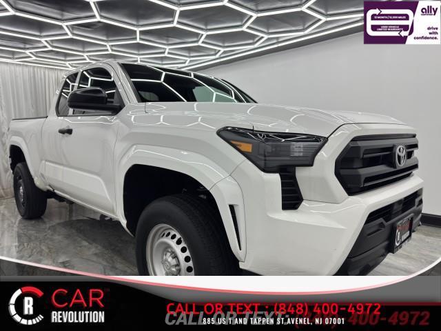 Photo of 2024 White Toyota Tacoma
