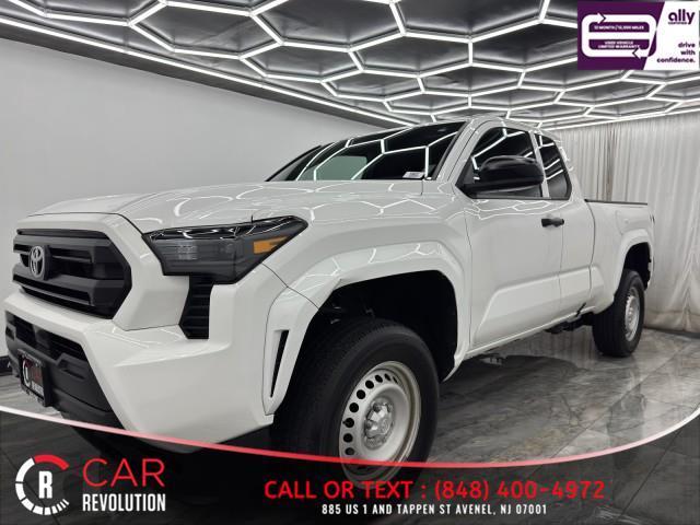 Photo of 2024 White Toyota Tacoma
