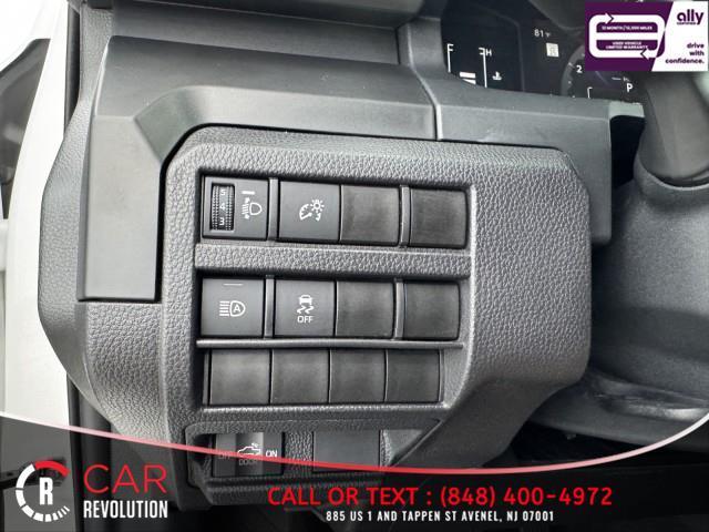 Photo of 2024 White Toyota Tacoma