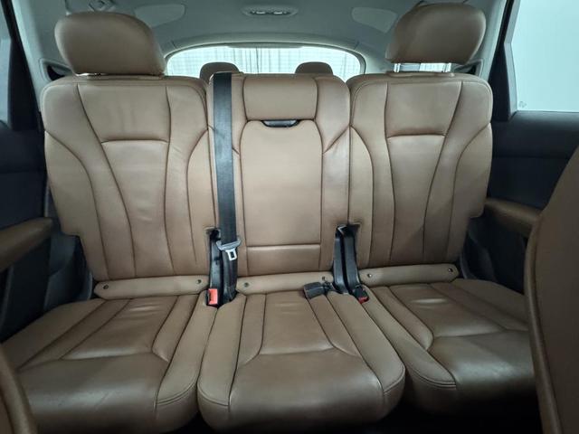 Photo of 2023 Carrara White Audi Q7
