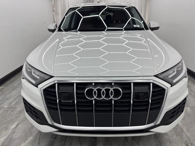 Photo of 2023 Carrara White Audi Q7