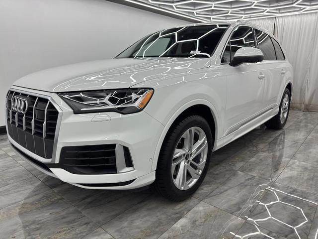 Photo of 2023 Carrara White Audi Q7