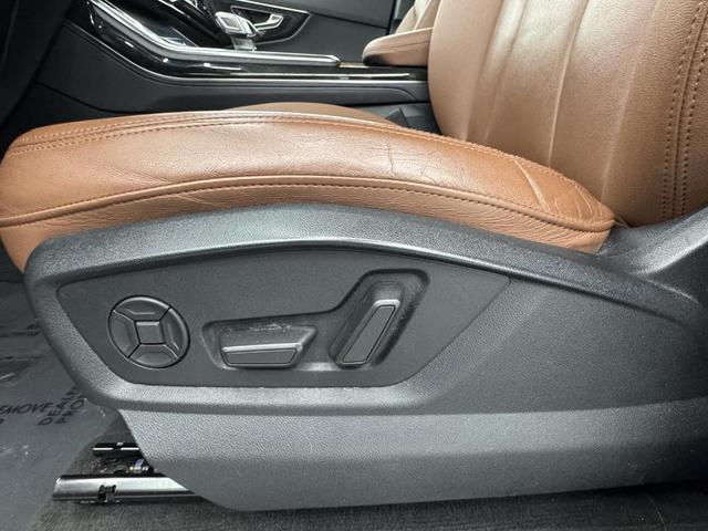Photo of 2023 Carrara White Audi Q7