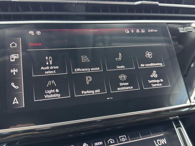 Photo of 2023 Carrara White Audi Q7