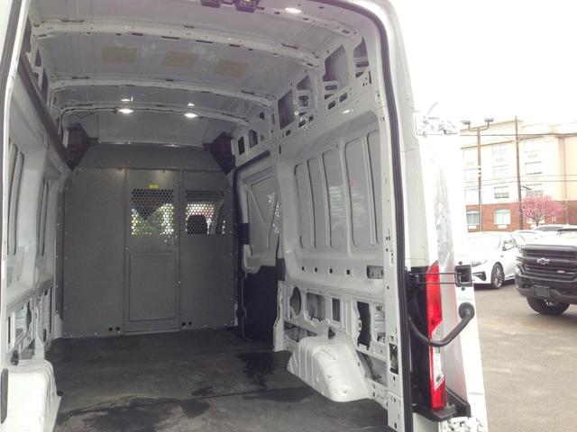 Photo of 2020 Oxford White Ford Transit-250