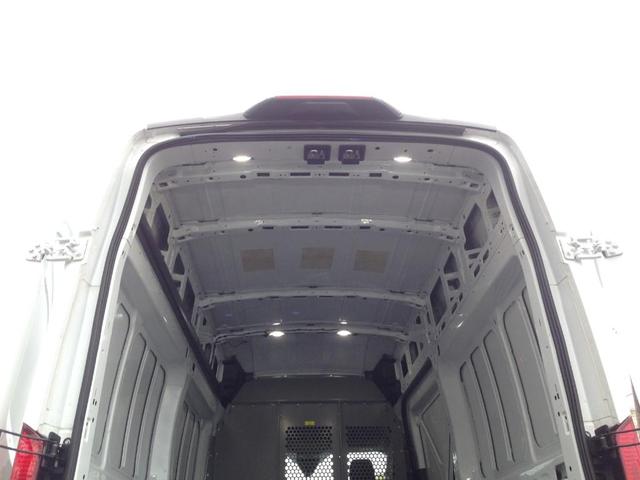 Photo of 2020 Oxford White Ford Transit-250