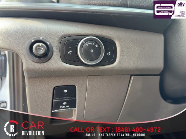 Photo of 2022 White Ford Transit-250