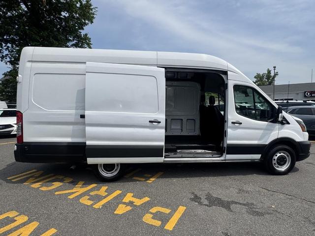 Photo of 2023 Oxford White Ford Transit-350
