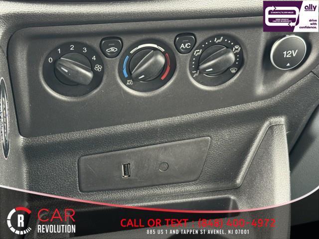 Photo of 2018 White Ford Transit-350