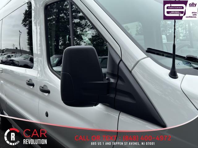 Photo of 2018 White Ford Transit-350