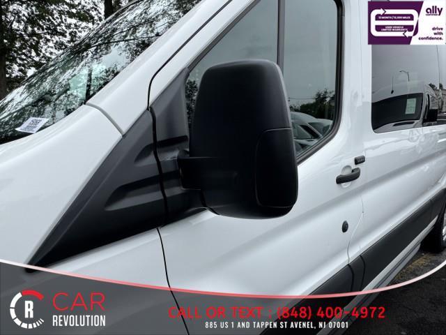 Photo of 2018 White Ford Transit-350