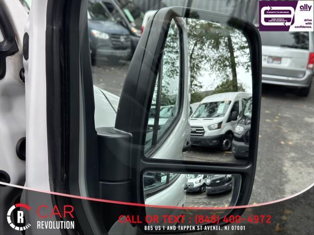 Photo of 2018 White Ford Transit-350