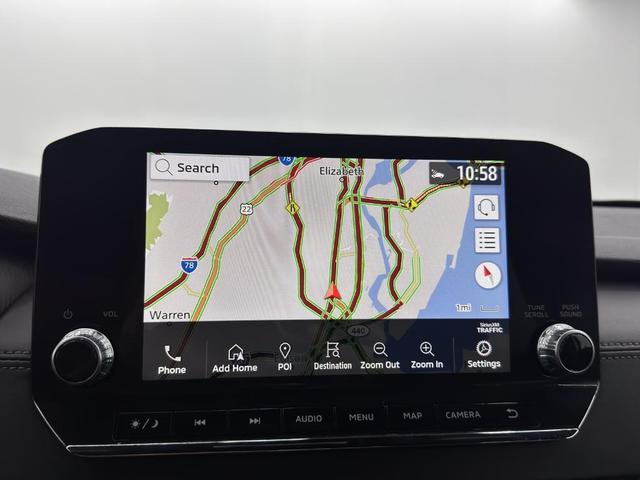Photo of 2023 White Diamond Mitsubishi Outlander
