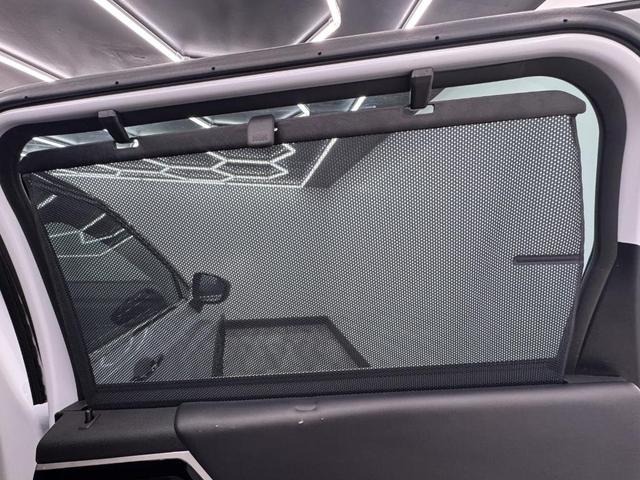 Photo of 2023 White Diamond Mitsubishi Outlander
