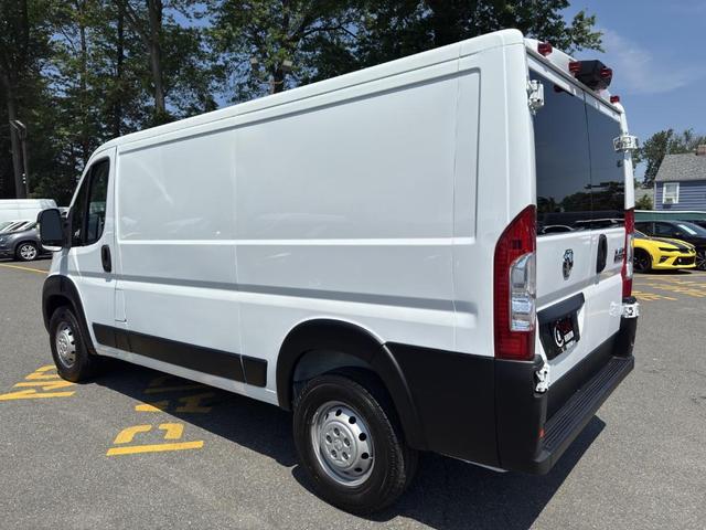 Photo of 2023 Bright White Clearcoat RAM ProMaster 2500